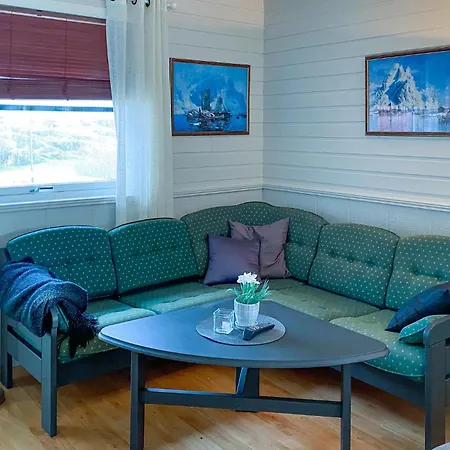 1 Bedroom Lovely In Apartment *